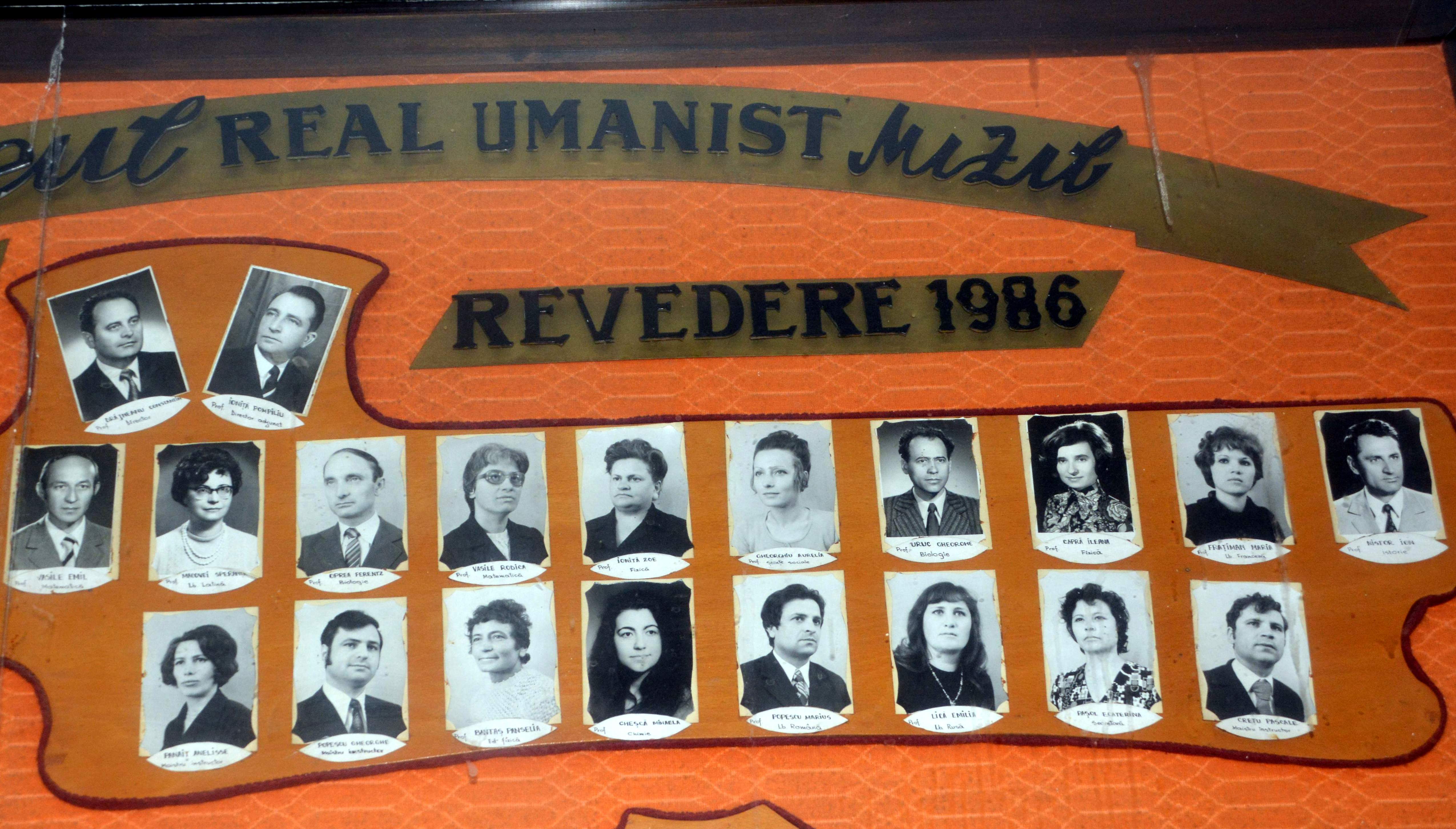 1976